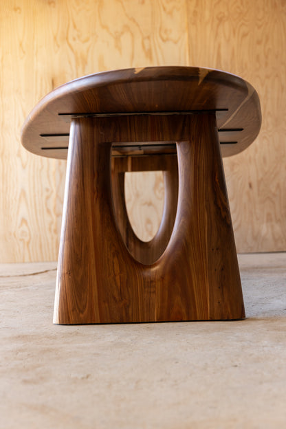 The Organic Dining Table